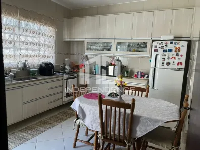 Casa com 3 Quartos à venda, 136m² no Vila Industrial, São José dos Campos