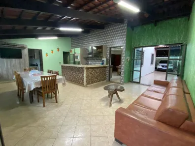 Sobrado com 3 Quartos à venda, 287m² no Jardim Alexandrina, Anápolis