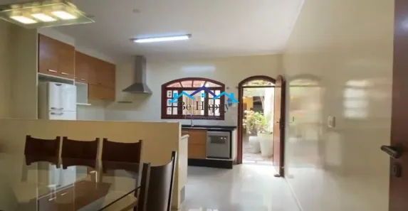 Sobrado com 3 Quartos à venda, 136m² no Nova Piraju, São Paulo