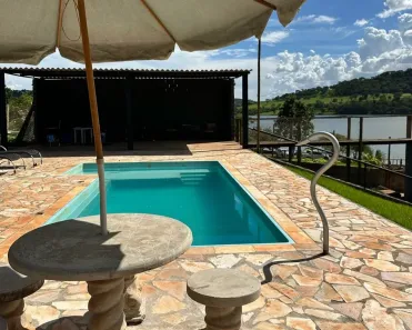 Fazenda/Sítio com 5 Quartos à venda, 10000m² no Centro, Uberlândia