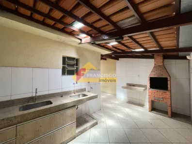 Imóvel Comercial com 4 Quartos para alugar, 250m² no Santa Clara, Divinópolis