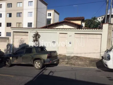 Casa com 4 Quartos à venda, 328m² no Santa Amélia, Belo Horizonte