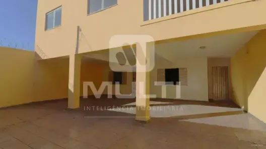 Casa com 5 Quartos à venda, 237m² no Santa Mônica, Uberlândia