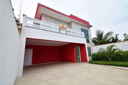 Sobrado com 4 Quartos à venda, 200m² no Cidade Nova Peruíbe, Peruíbe