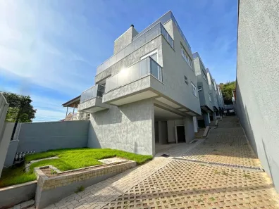 Casa com 3 Quartos à venda, 215m² no Tristeza, Porto Alegre