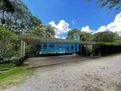 Casa de Condomínio com 3 Quartos à venda, 380m² no Chácara do Refúgio, Carapicuíba