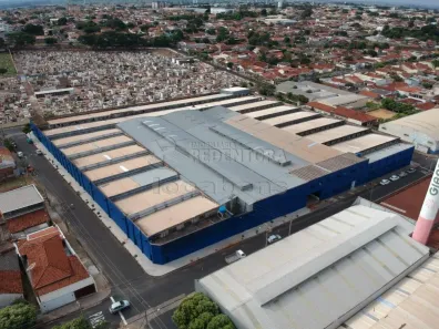 Imóvel Comercial para alugar, 11000m² no Parque José Maria Navarrete, Mirassol