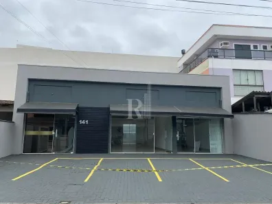 Sala Comercial para venda ou aluguel, 61m² no Centro, Tijucas