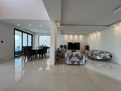 Sobrado com 5 Quartos à venda, 432m² no Coroa do Meio, Aracaju