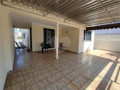 Casa com 3 Quartos à venda, 174m² no Vila Xavier (Vila Xavier), Araraquara