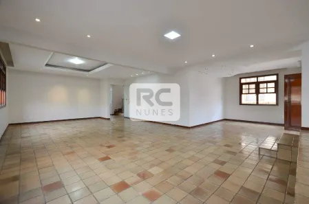 Imóvel Comercial com 8 Quartos para alugar, 600m² no Santa Tereza, Belo Horizonte