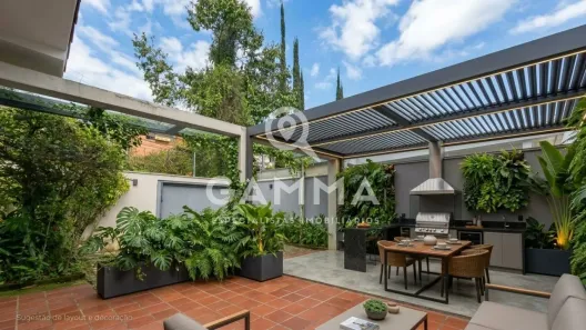 Casa com 3 Quartos à venda, 235m² no Sumaré, São Paulo