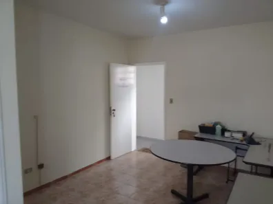 Sala Comercial à venda, 33m² no Vila Guaianazes, São José dos Campos