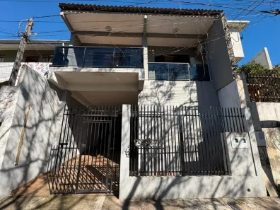 Sobrado com 3 Quartos para alugar, 140m² no Cidade Industrial, Curitiba