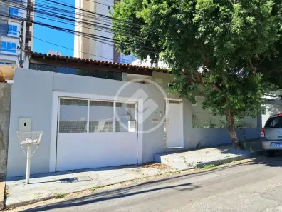 Casa com 3 Quartos à venda, 400m² no Quilombo, Cuiabá