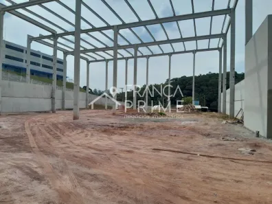 Galpão/Depósito/Armazém para venda ou aluguel, 800m² no Potuverá, Itapecerica da Serra