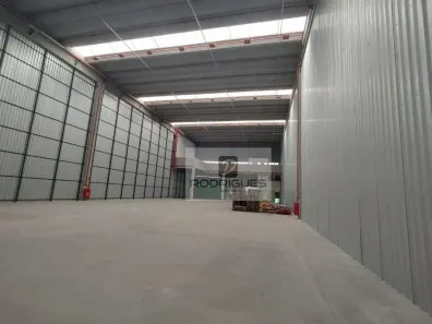 Galpão/Depósito/Armazém para alugar, 2831m² no Parque Jaçatuba, Santo André