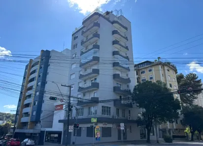 Apartamento com 3 Quartos para alugar, 113m² no Centro, Caxias do Sul