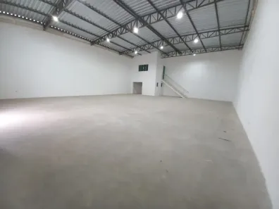 Galpão/Depósito/Armazém para alugar, 340m² no Éden, Sorocaba