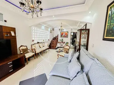 Sobrado com 3 Quartos à venda, 250m² no Jardim Represa, São Paulo