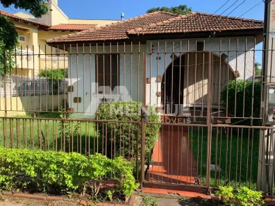 Casa com 3 Quartos à venda, 60m² no Passo da Areia, Porto Alegre