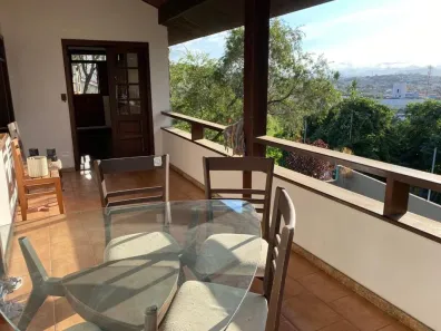 Casa com 4 Quartos à venda, 512m² no Imbetiba, Macaé