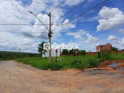 Lote/Terreno à venda, 325m² no São Geraldo II, Montes Claros