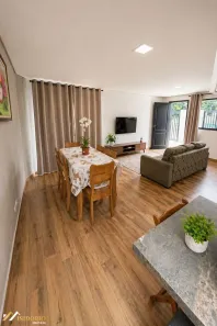 Sobrado com 3 Quartos à venda, 102m² no Alto Boqueirão, Curitiba