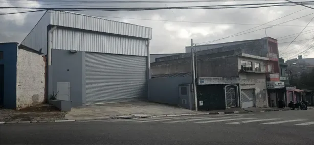 Galpão/Depósito/Armazém para alugar, 340m² no Taboão, Diadema