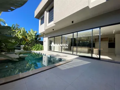 Casa de Condomínio com 4 Quartos à venda, 380m² no Laranjeiras, Uberlândia