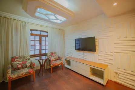 Casa com 3 Quartos à venda, 220m² no Cidade das Flores, Osasco