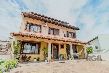 Casa com 3 Quartos à venda, 238m² no Partenon, Porto Alegre
