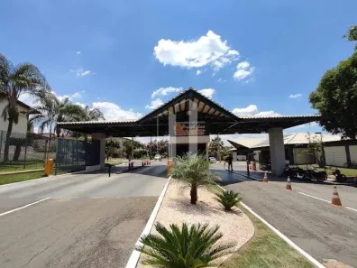 Casa de Condomínio com 4 Quartos para alugar, 150m² no Jardim Vitória, Goiânia