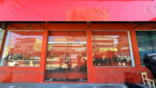 Ponto Comercial para alugar, 240m² no Irajá, Rio de Janeiro