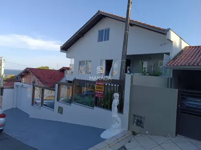 Sobrado com 5 Quartos à venda, 520m² no Centro, Barra Velha