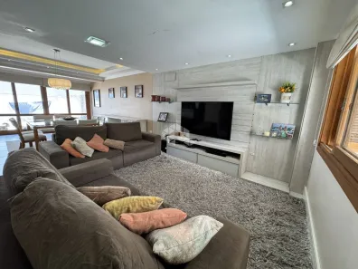 Casa com 3 Quartos à venda, 152m² no Hípica, Porto Alegre