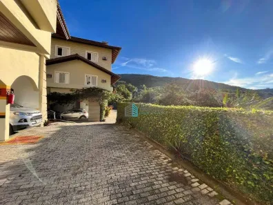Apartamento com 2 Quartos à venda, 74m² no Lagoa da Conceição, Florianópolis