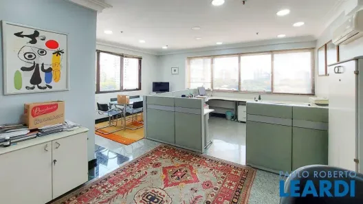 Ponto Comercial para alugar, 45m² no Santo Amaro, São Paulo
