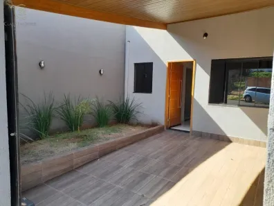 Casa com 3 Quartos para alugar, 120m² no Jardim Tókio, Londrina