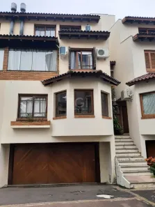 Casa de Condomínio com 4 Quartos à venda, 255m² no Vila Assunção, Porto Alegre