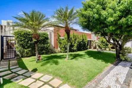 Casa de Condomínio com 4 Quartos à venda, 350m² no Piatã, Salvador