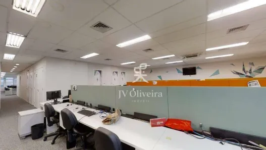 Prédio Comercial para alugar, 3700m² no Campos Elíseos, São Paulo