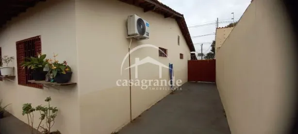 Casa com 3 Quartos à venda, 180m² no Santa Mônica, Uberlândia