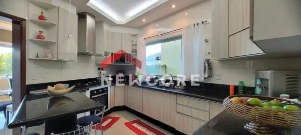 Casa de Condomínio com 3 Quartos à venda, 195m² no Jardim Veridiana, Olímpia