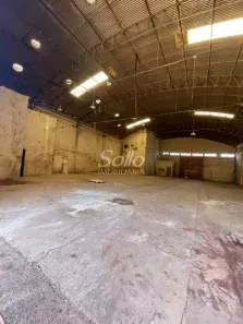 Sala Comercial para alugar, 900m² no Tibery, Uberlândia