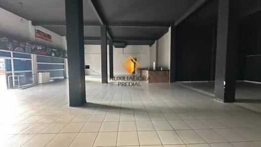 Ponto Comercial para alugar, 300m² no Jardim Cláudia, Pinhais