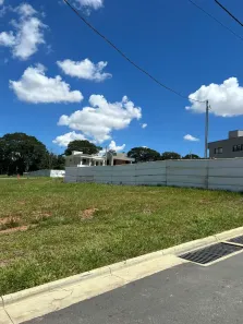Lote/Terreno à venda, 240m² no Jardins Versalhes, Aparecida de Goiânia