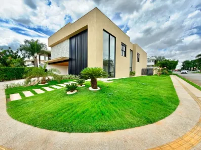 Sobrado com 5 Quartos à venda, 545m² no Jardins Atenas, Goiânia