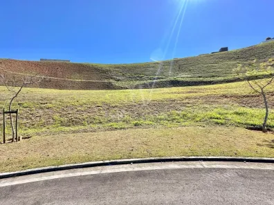 Lote/Terreno à venda, 682m² no São Pedro, Juiz de Fora