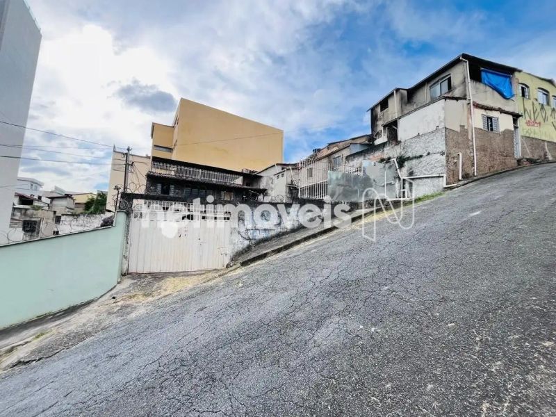 Casa com 5 quartos — Padre Eustáquio, Belo Horizonte